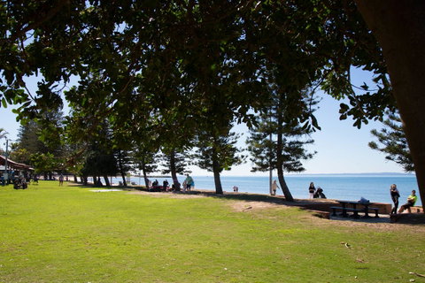Pale Pacific Holiday Units - Airlie Beach Holiday 32