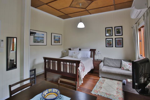 Pale Pacific Holiday Units - Airlie Beach Holiday 9
