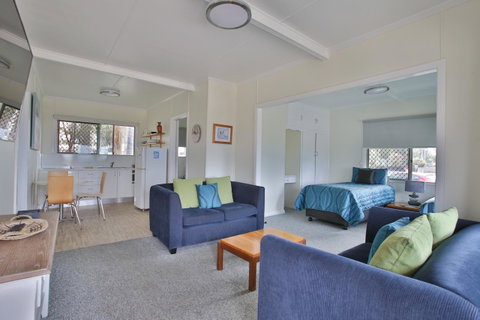 Pale Pacific Holiday Units - Airlie Beach Holiday 16