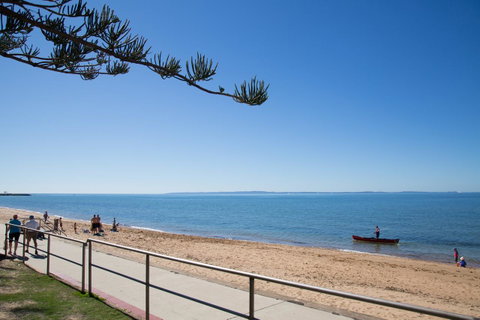 Pale Pacific Holiday Units - Airlie Beach Holiday 6