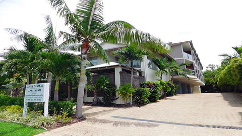 Watersons At Airlie Central Apartments - Airlie Beach Holiday 1