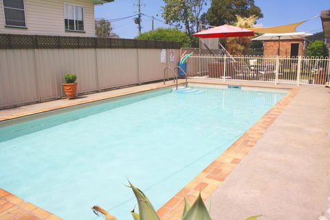 Waterview Motel Maclean - Airlie Beach Holiday 1