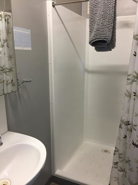Wellshot Hotel - Airlie Beach Holiday 0