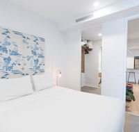 West End Executive Suite on the Brisbane River. - Airlie Beach Holiday