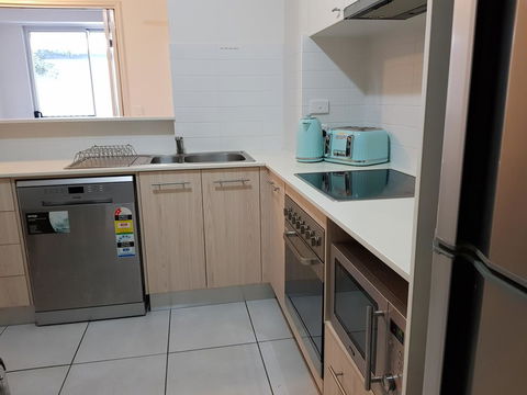 Whalecove Apartments - Airlie Beach Holiday 2