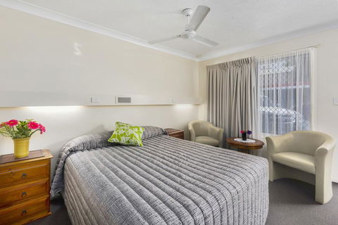 Whiteoaks Motel & Lodges - Airlie Beach Holiday 3