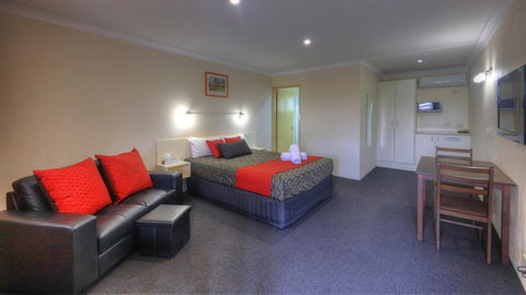 Wondai Colonial Motel - Airlie Beach Holiday 3