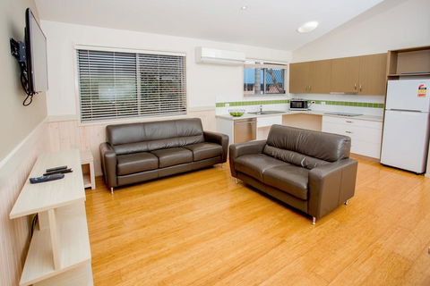 Woolgoolga Lakeside Holiday Park - Airlie Beach Holiday 1