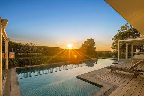 Your Luxury Escape - Trig Point - Airlie Beach Holiday 2