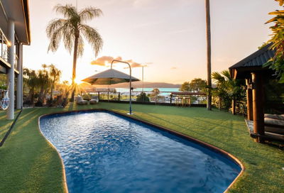 \'Sail Away\' Airlie Beach house with Marina Views