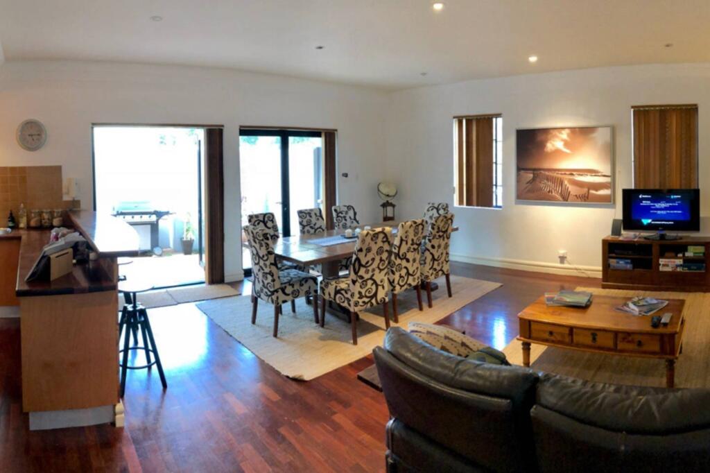 Kings Cross NSW Airlie Beach Holiday