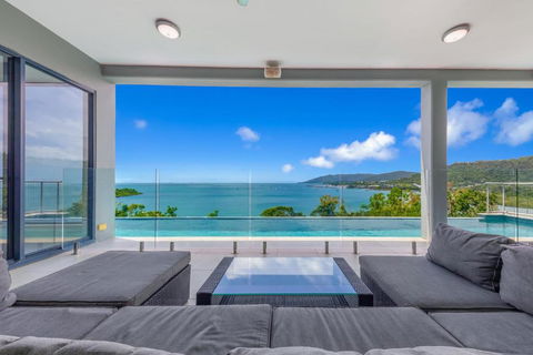 \'Whitsunday Escape\' - Expansive Coral Sea Views And Private Infinity Pool - Airlie Beach Holiday 1