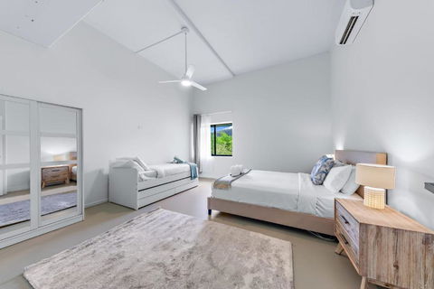 \'Whitsunday Escape\' - Expansive Coral Sea Views And Private Infinity Pool - Airlie Beach Holiday 3