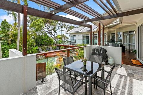 A Tropical Family Oasis In Sunshine Beach - Airlie Beach Holiday 3