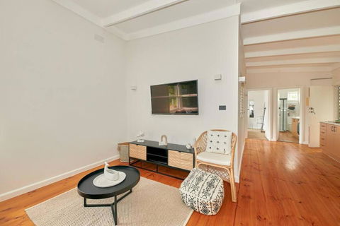 Adorable Beach Shack In The Heart Of Aireys Inlet - Airlie Beach Holiday 4