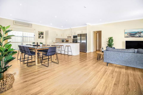 Aldinga Beach Experience - C21 SouthCoast Holidays - Airlie Beach Holiday 0