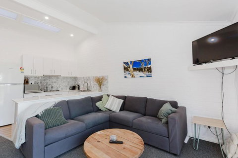 Alpha Centauri 7 Of 39 Gippsland Street - Airlie Beach Holiday 2