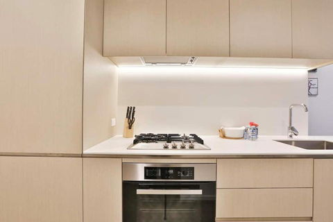 Australia108 Stylish Apartments Southbank LaMaison - Airlie Beach Holiday 1