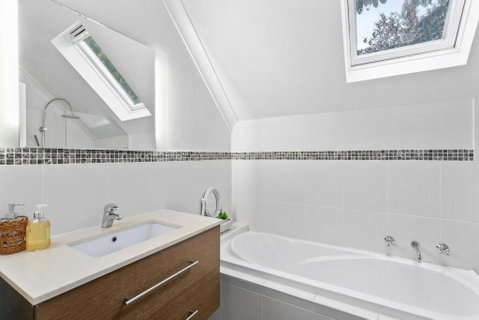 BARIS - Bariston Avenue Cremorne - Airlie Beach Holiday 4
