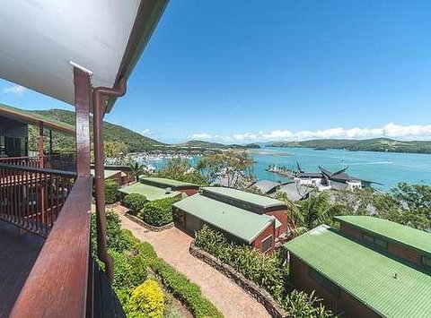 Casuarina Cove 18 - Airlie Beach Holiday 12