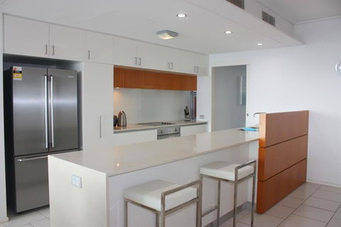 Private Seaview Apartment At Peninsula - Airlie Beach - Airlie Beach Holiday 8
