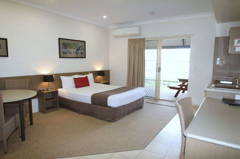 Midlander Motor Inn - Airlie Beach Holiday 25