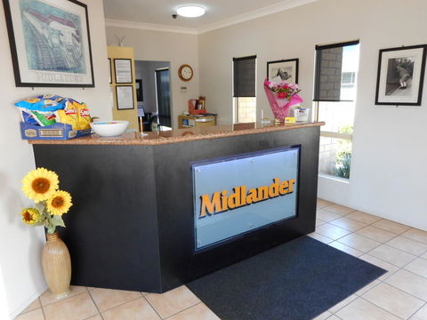 Midlander Motor Inn - Airlie Beach Holiday 1