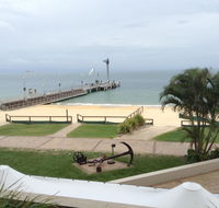 Beachfront Holiday Apartment to Rent for Short and Long Stays - Airlie Beach Holiday