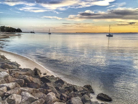 First Floor Unit Close To Shops, Park And Waterfront! - Airlie Beach Holiday 14