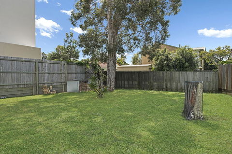 First Floor Unit Close To Shops, Park And Waterfront! - Airlie Beach Holiday 12