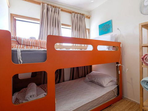 Eddies Place - Airlie Beach Holiday 1