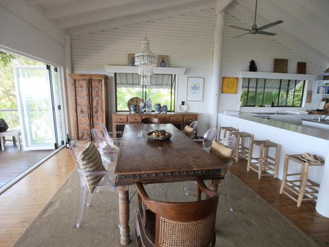 Annie's White House - Airlie Beach Holiday 4