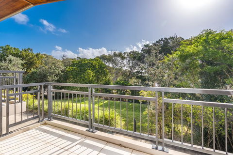 1/22 Mahogany Drive - Beach House 1 @ Vue - Airlie Beach Holiday 2