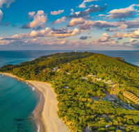 11 James Cook Apartment - Airlie Beach Holiday