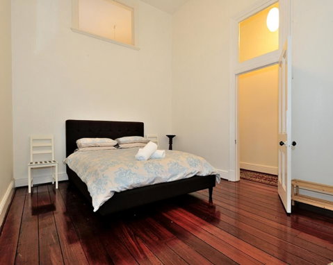 1904 - Central Historic 1 Bedroom Apartment - Airlie Beach Holiday 1