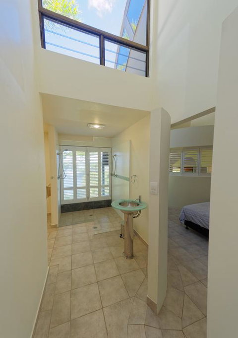 230 Scenic Drive - Airlie Beach Holiday 3