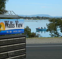 26 Wallis View - Opposite the Lake - 3 Bedroom Apartment - Sleeps 8 - Airlie Beach Holiday