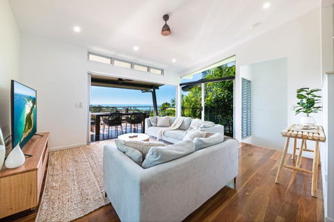 Bellevue Holiday Home - Airlie Beach - Airlie Beach Holiday 1