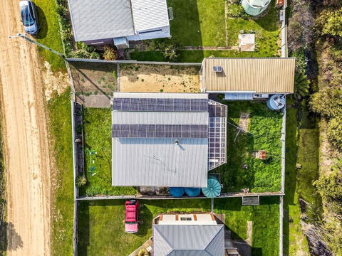 Coastal Retreat By The Beach - Airlie Beach Holiday 0