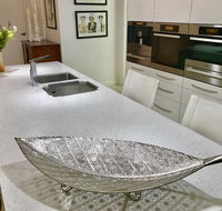 3 Divas Luxury Accommodation - Airlie Beach Holiday