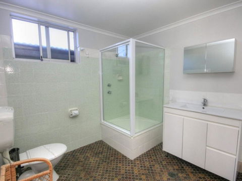 45B Wharf Street Downstairs - Airlie Beach Holiday 1