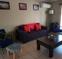 A City Retreat 2BR Apartment - Reid Park -Townsville - Airlie Beach Holiday
