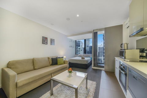 A Cozy & Comfy Studio Next To Southern Cross - Airlie Beach Holiday 0