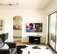 A Jewel Amongst Greenery - Airlie Beach Holiday