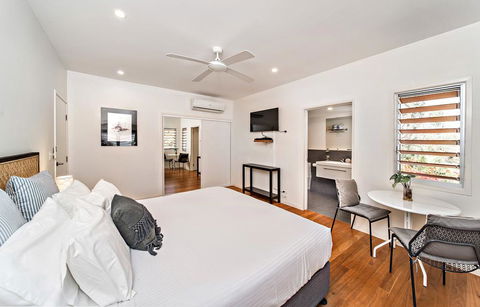 Aaman & Cinta Luxury Villas - Airlie Beach Holiday 1