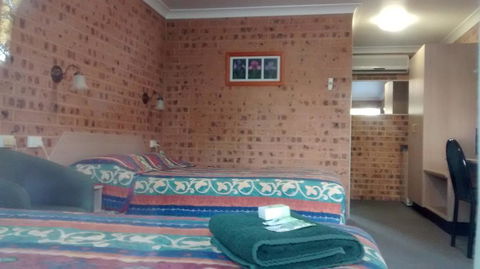 Aberdeen Motel - Airlie Beach Holiday 2