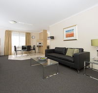 Accommodate Canberra - Kingston Court - Airlie Beach Holiday