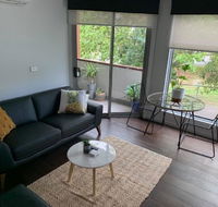 Accommodation Heidelberg Apartments - Airlie Beach Holiday
