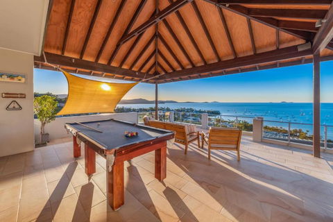 Executive Whitsunday Penthouse At 40 Reflections - Airlie Beach Holiday 4