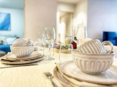 FC104 -1 BATH 2 BR Modern Oasis With, Pool & Gym - Airlie Beach Holiday 4